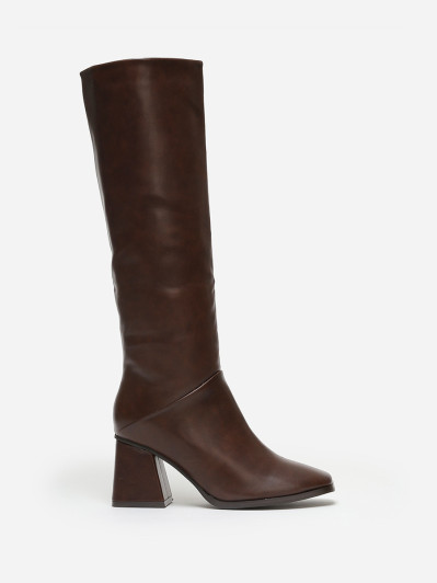 Bottes talon trapèze et bout carré