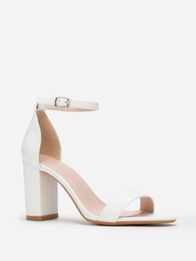 Sandales blanches à bride et talon carrés