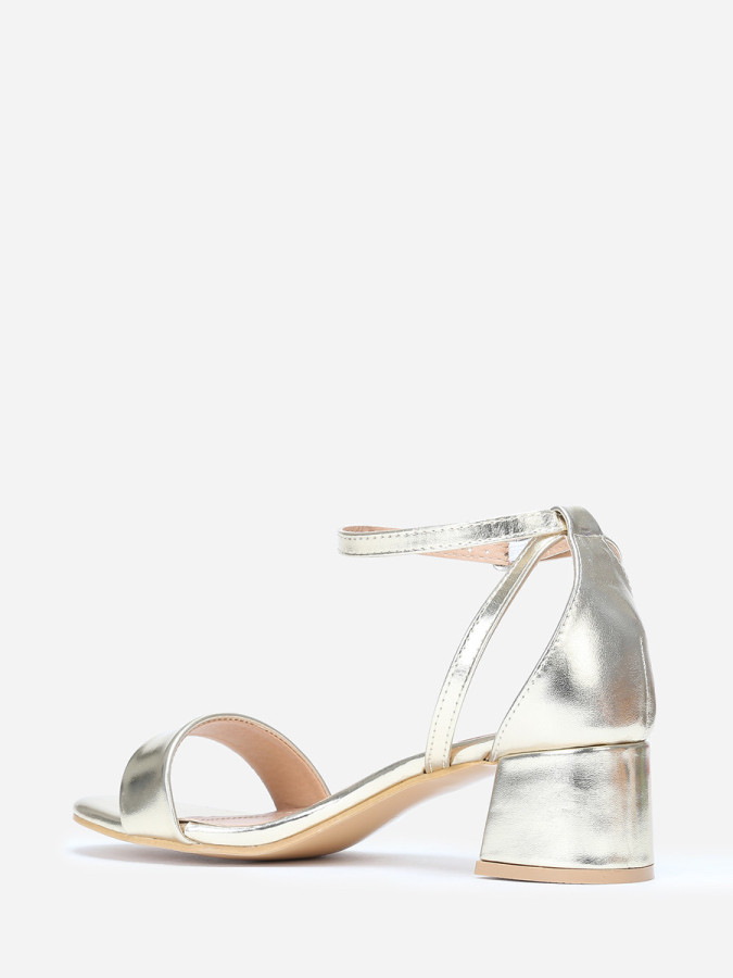 Sandales dorées à talon carré arrondi grandes tailles