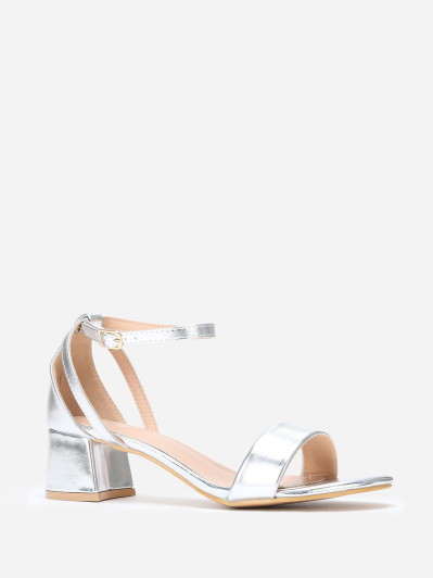 Sandales argentées à talon carré arrondi grandes tailles