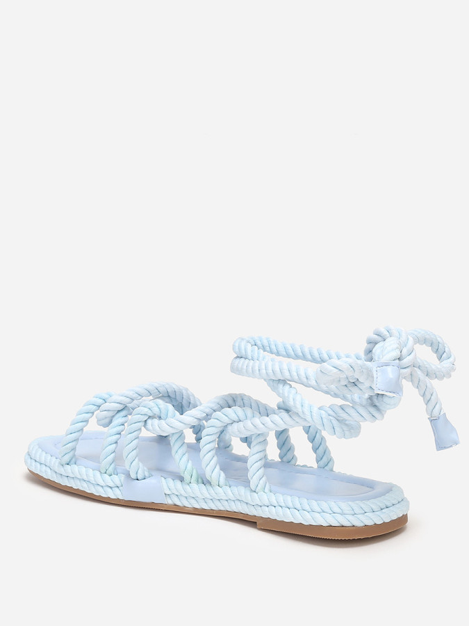 Sandales carrées bleues en corde torsadée
