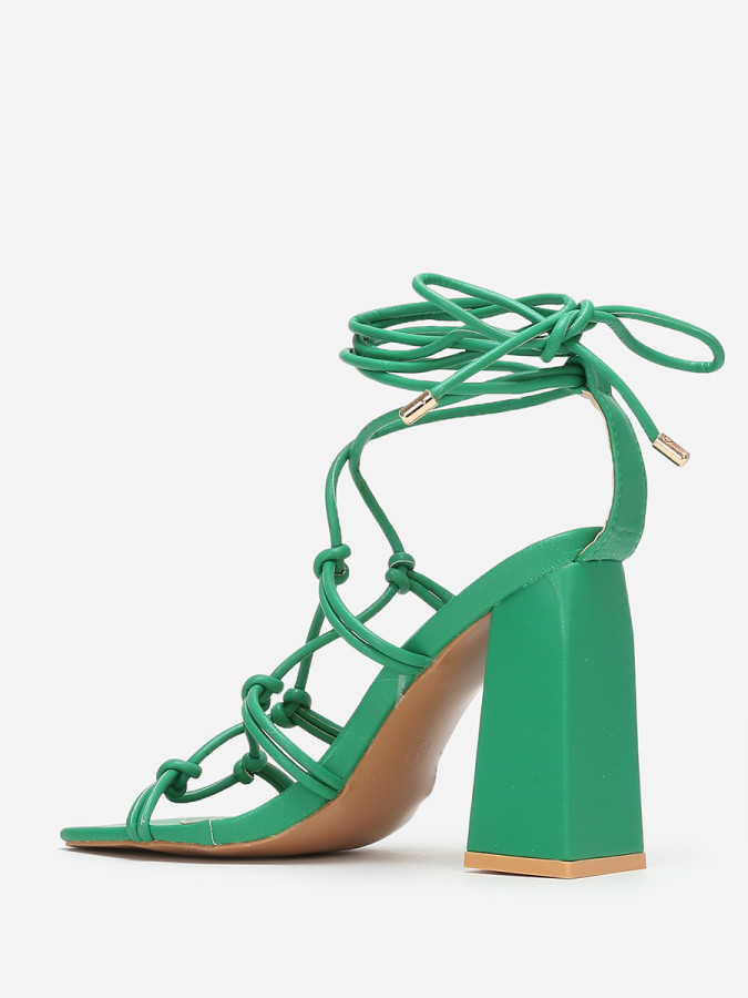 Sandales carrées vertes à fines lanières