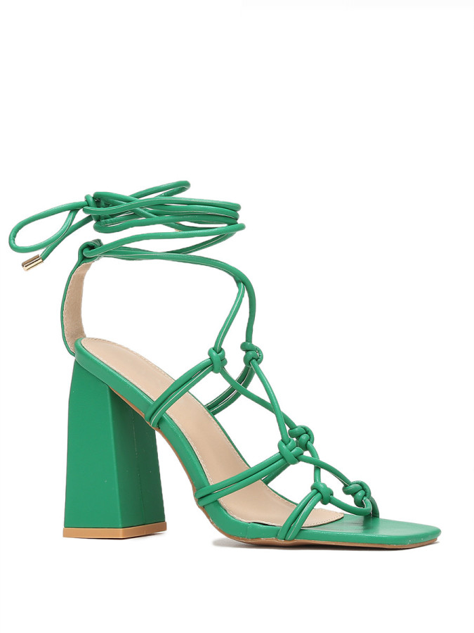 Sandales carrées vertes à fines lanières
