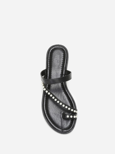 Mules plates noires à fines brides et perles