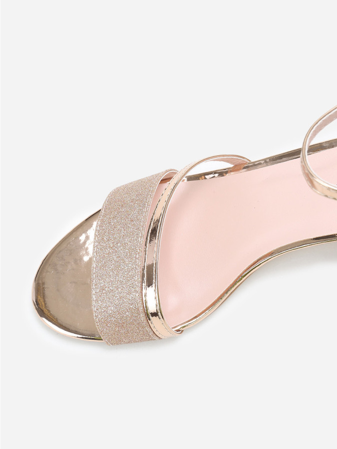 Sandales dorée rose à brides vernies et pailletées