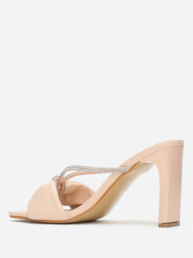 Mules carrées beiges en simili à strass