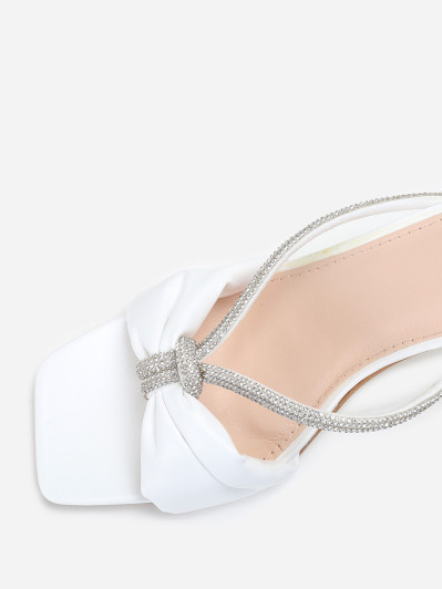 Mules carrées blanches en simili à strass