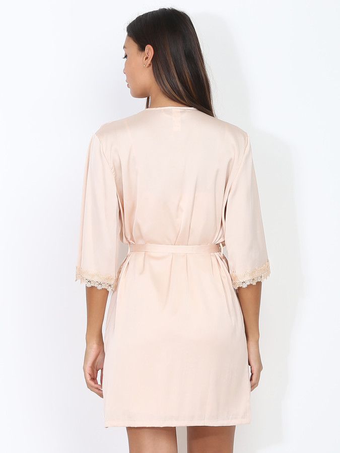 Ensemble nuisette et kimono à dentelle