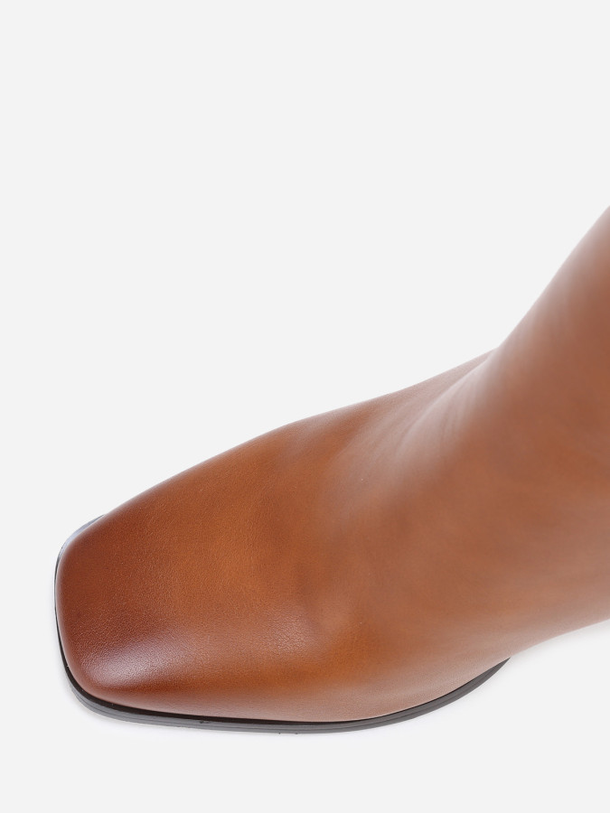 Bottines chelsea carrées à talon