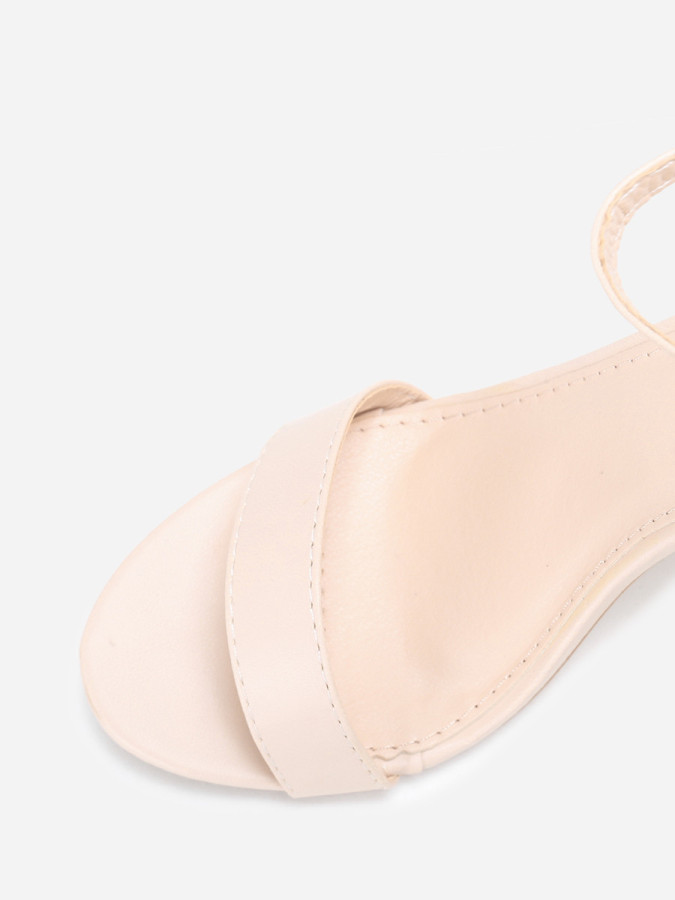 Sandales beiges à foulard satiné imprimé