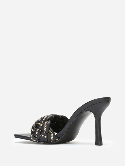 Mules noires à bride tressée avec fins maillons dorés