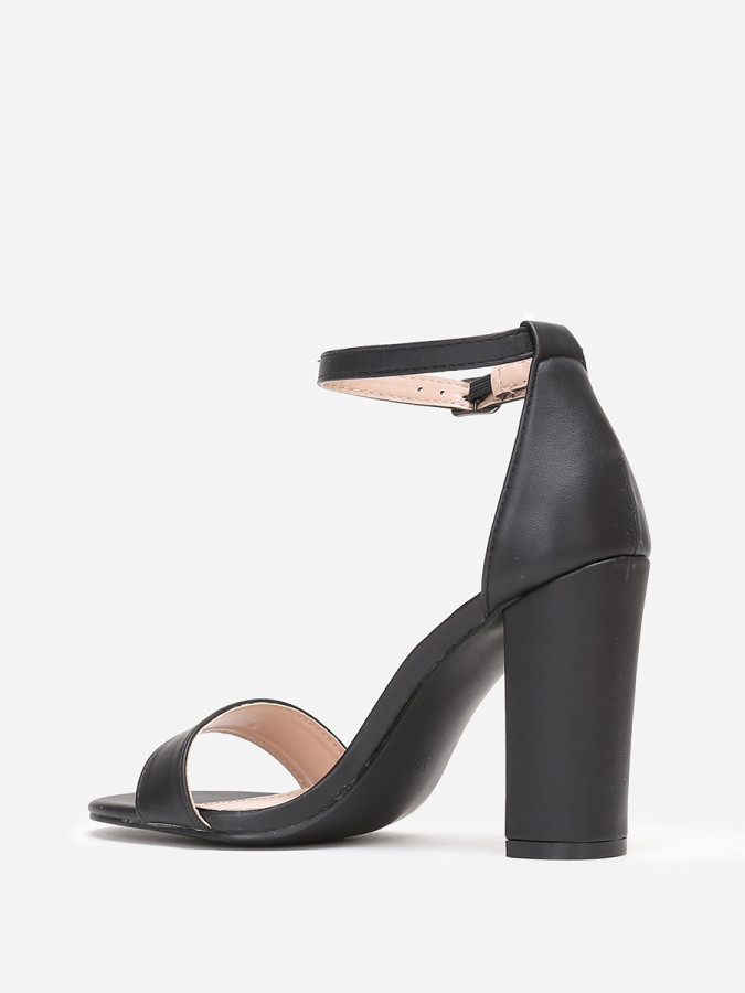 Sandales noires en simili à bout arrondi