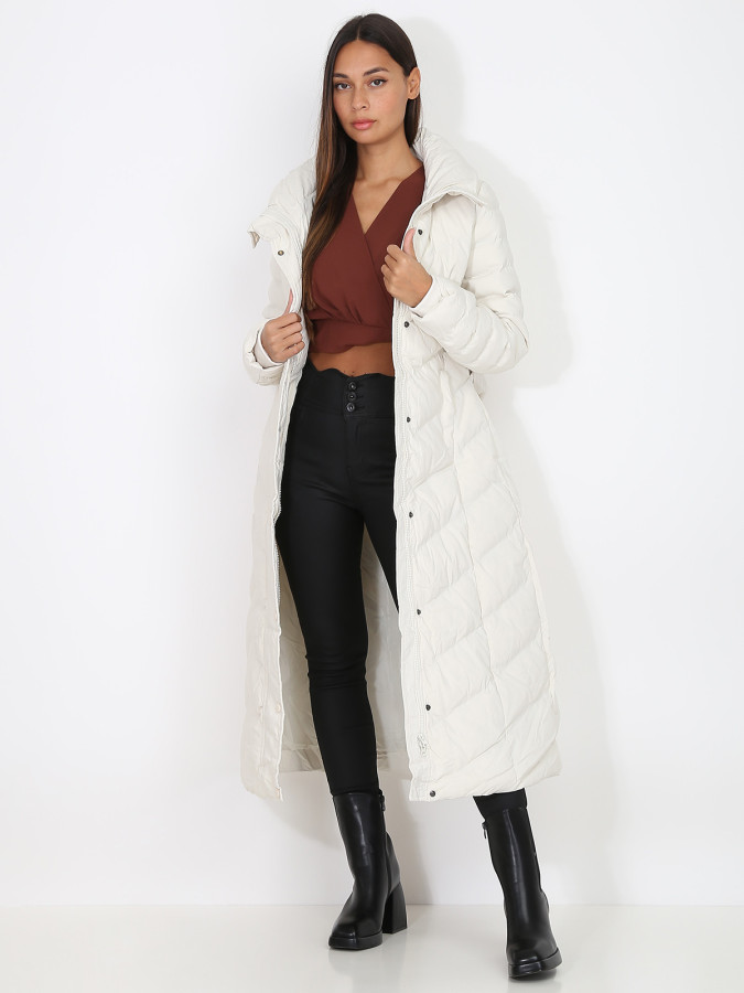 Doudoune longue beige ceinturée à capuche