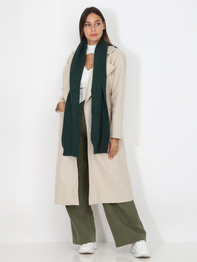 Écharpe en maille épaisse et ajourée