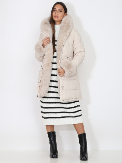 Manteau matelassé à détails fausse fourrure