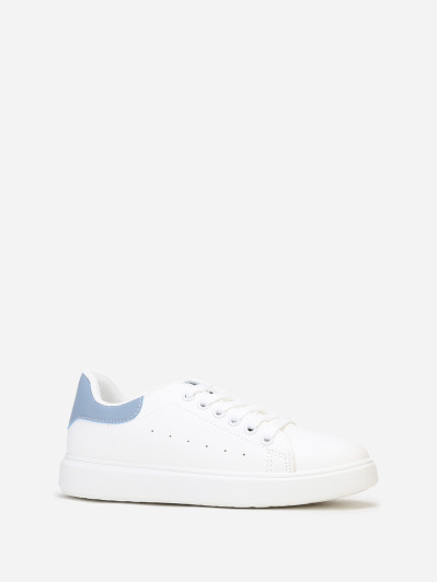 Baskets plates à empiècements