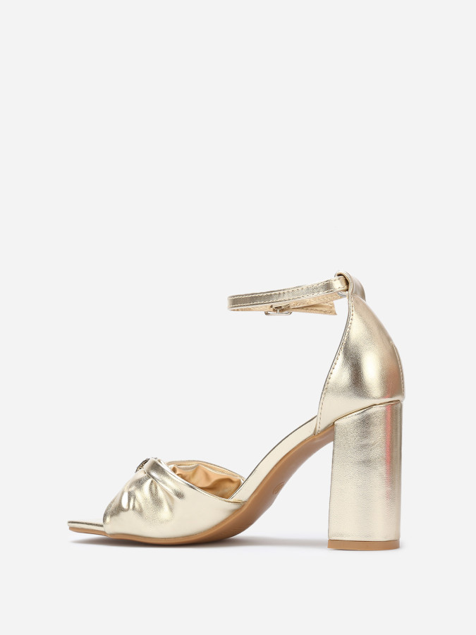 Sandales avec bride noeud à strass