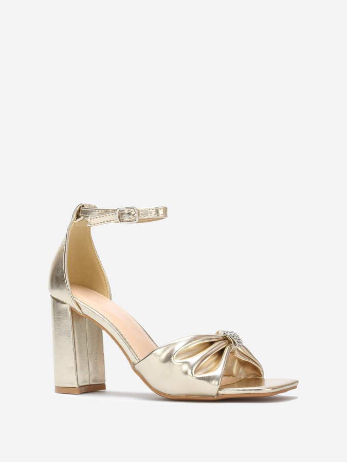 Sandales avec bride noeud à strass