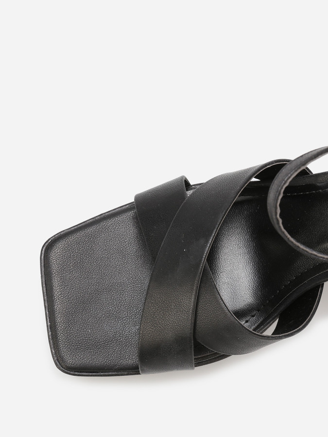 Sandales à plateforme avec brides croisées