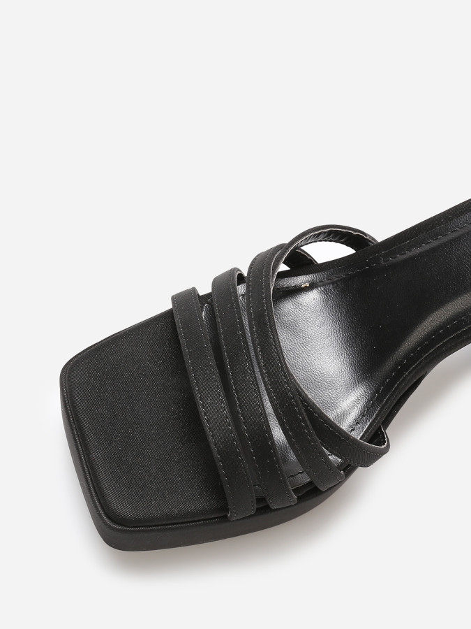 Sandales mates à fines brides