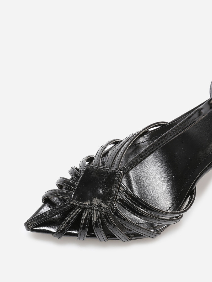 Escarpins ajourés à talon aiguille