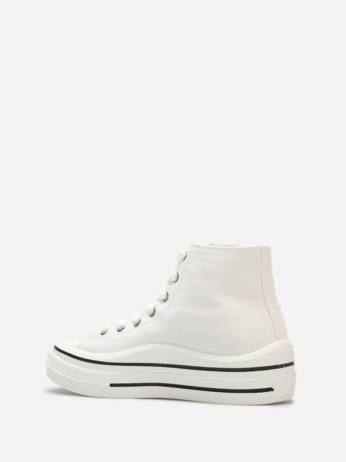 Tennis hautes à plateforme