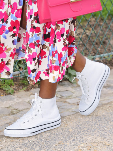 Tennis hautes à plateforme