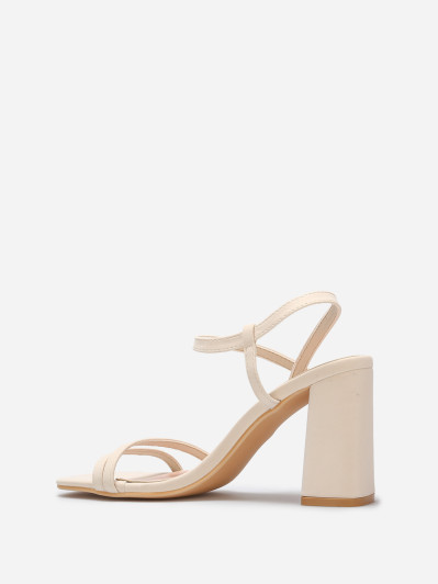 Sandales en simili mat à fines brides