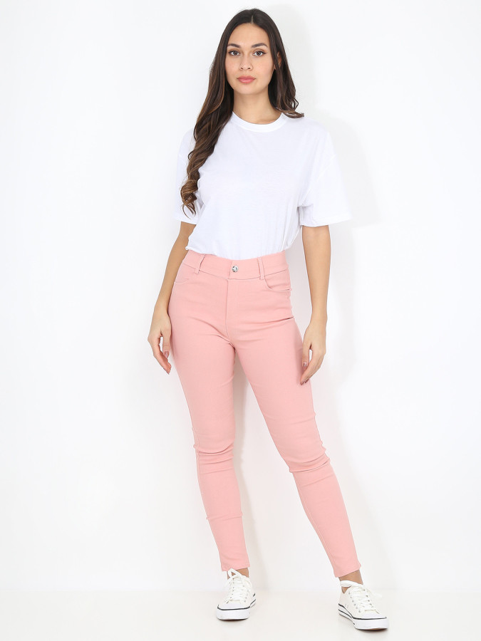 Pantalon skinny stretch rose à bouton strass