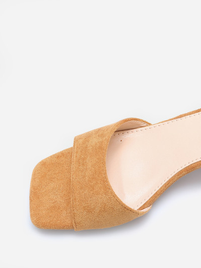 Sandales carrées  en suédine