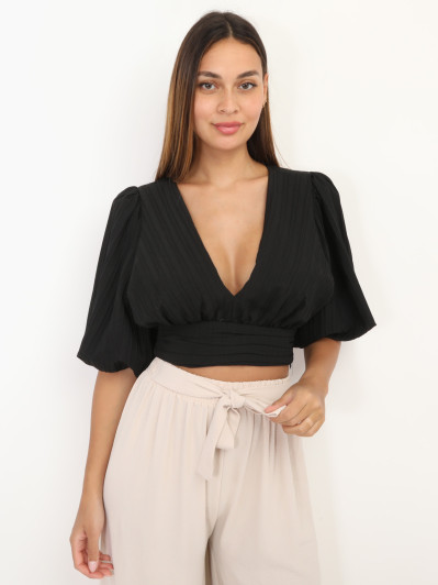 Crop Top plissé à manches ballons.