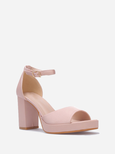 Sandales satinées à bout carré