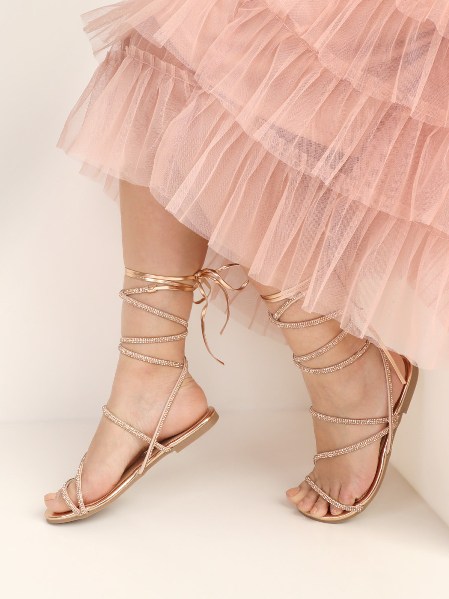 Sandales plates à lacets en strass