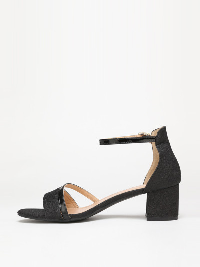 Sandales noires pailletées et vernies grandes tailles