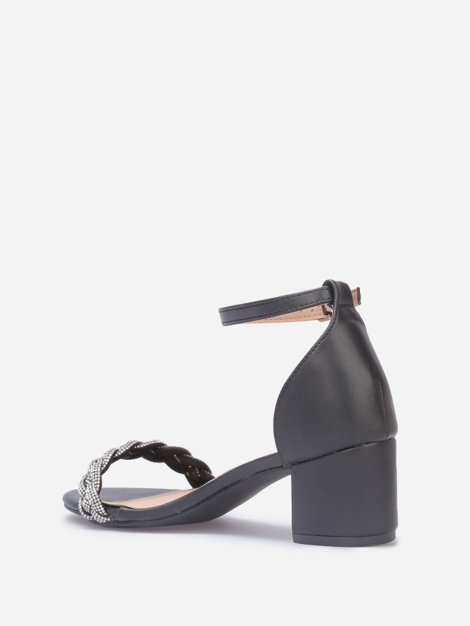 Sandales à bride tressée en strass