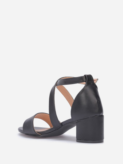 Sandales à brides croisées grandes tailles