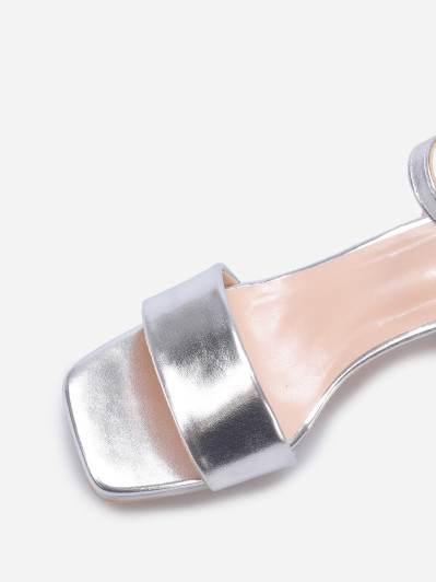 Sandales à bout carré grandes tailles