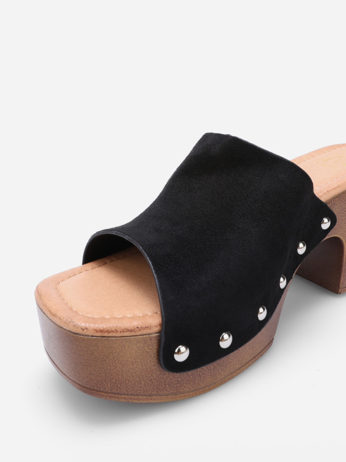 Mules sabots cloutées à plateforme