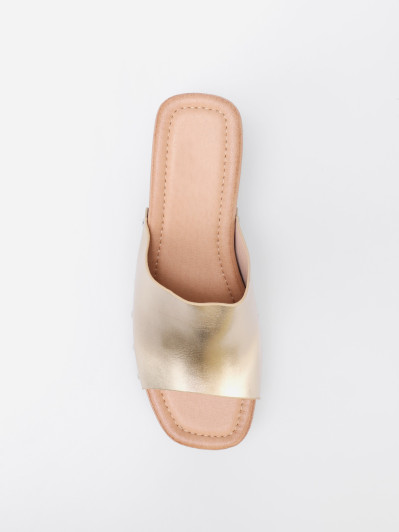 Mules sabots cloutées à plateforme