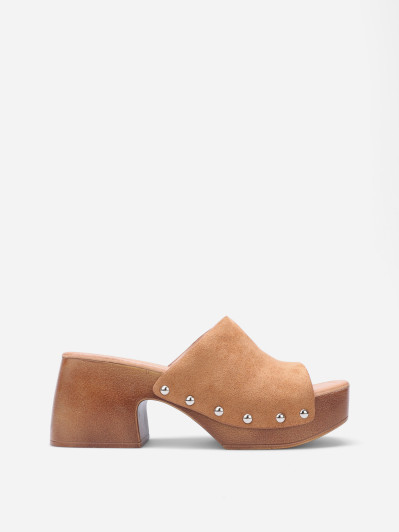 Mules sabots cloutées à plateforme