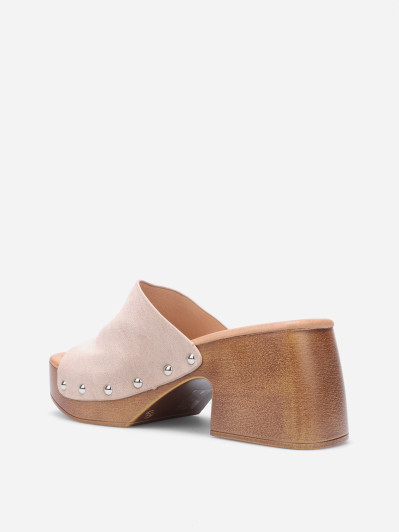 Mules sabots cloutées à plateforme