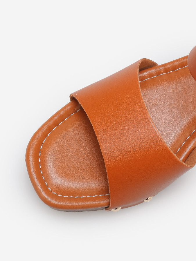 Sandales style sabots à large bride