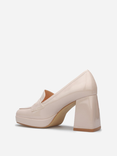 Mocassins vernis à talon
