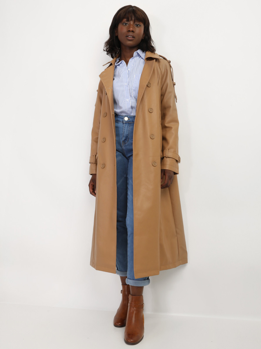 Trench long en simili avec ceinture