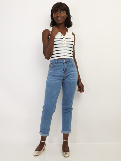 Jeans mom délavé et retroussé