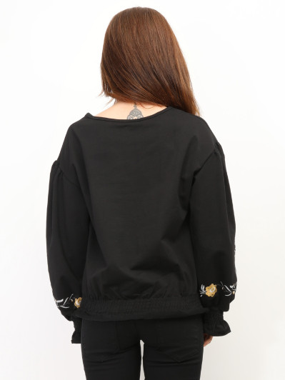 Top manches longues à fleurs brodées