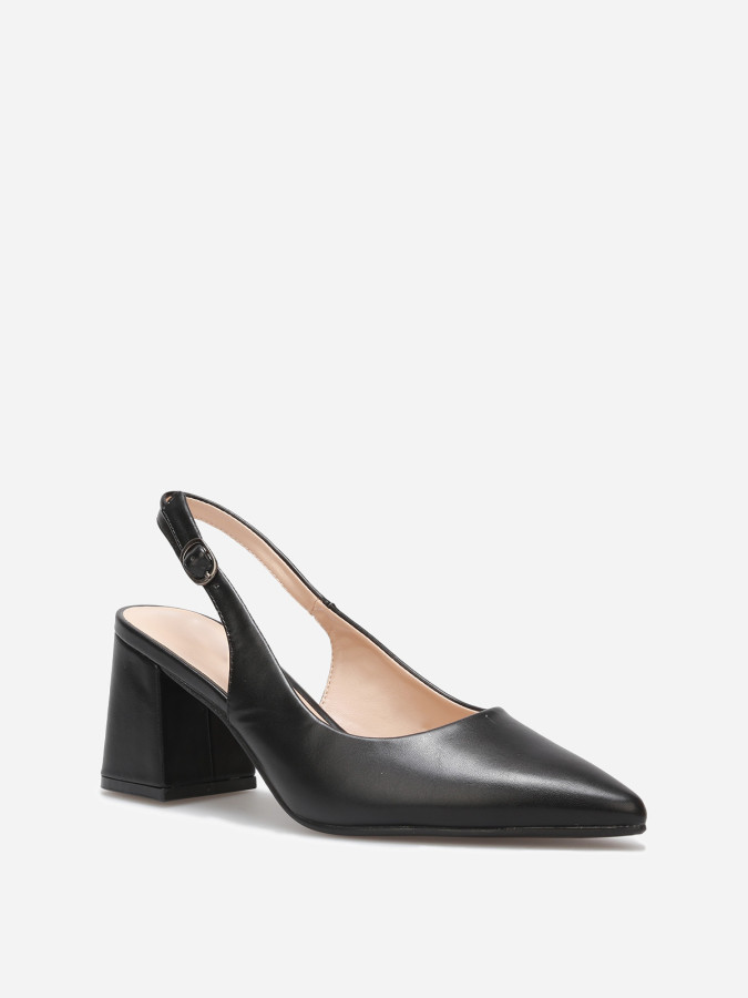 Escarpins pointus à bride réglable