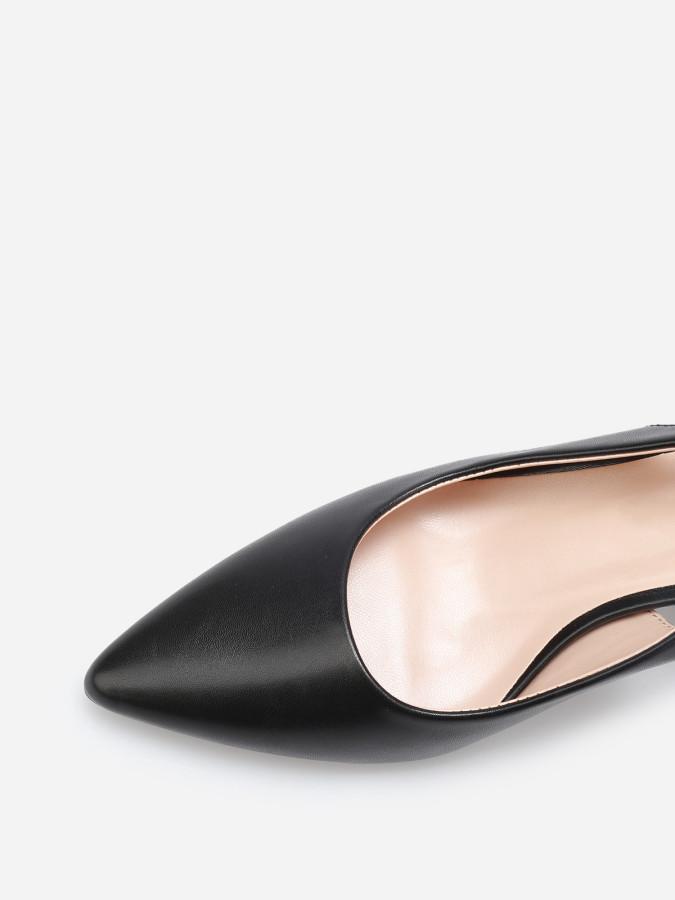 Escarpins pointus à bride réglable