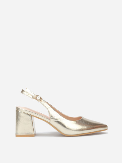 Escarpins pointus à bride réglable