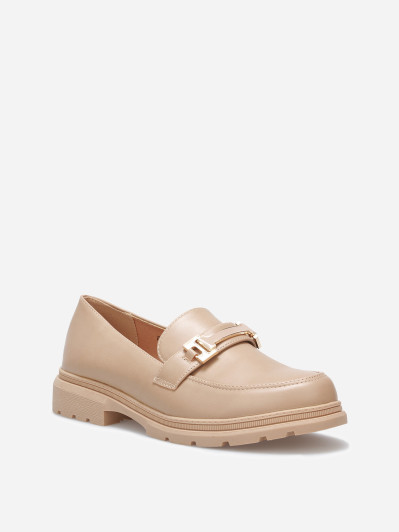 Mocassins à semelle fine crantée et boucle